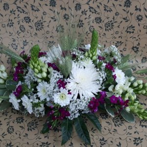 סידור פרחים מרשים ומלכותי